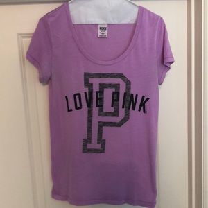 PINK Victoria’s Secret t-shirt, M